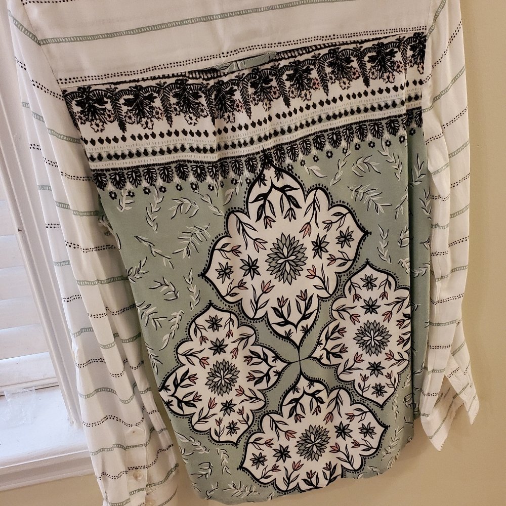 Floral Button Down - Picture 4 of 5